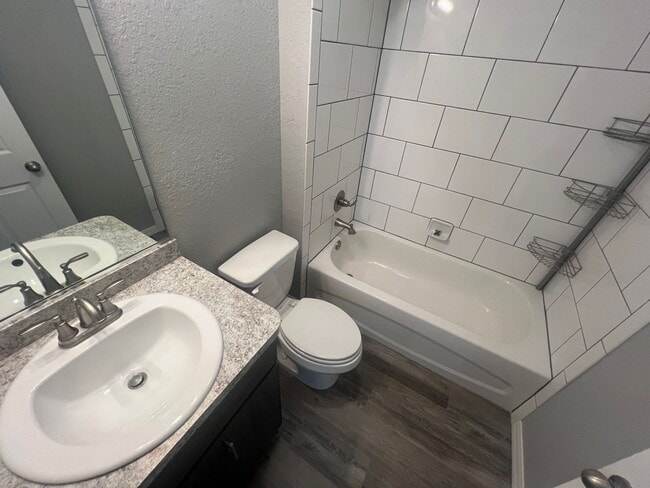 Foto del edificio - 4381 SW 159th St Rd