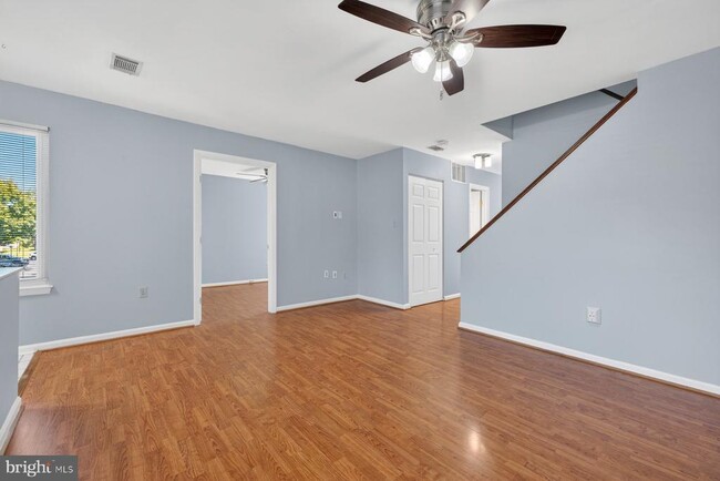 Building Photo - 18273 Leman Lake Dr