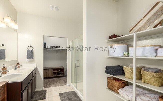 Building Photo - 4957 E Black Opal Ln