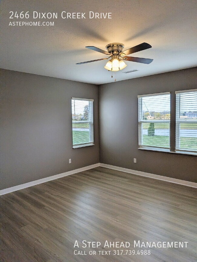 Foto del edificio - 2466 Dixon Crk Dr