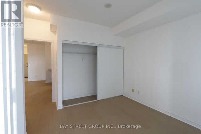 Building Photo - 18-1118 Holmes Ave
