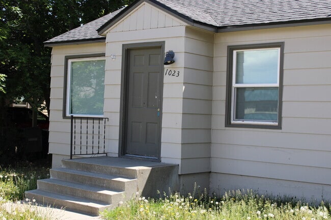 Building Photo - 1023 9th St