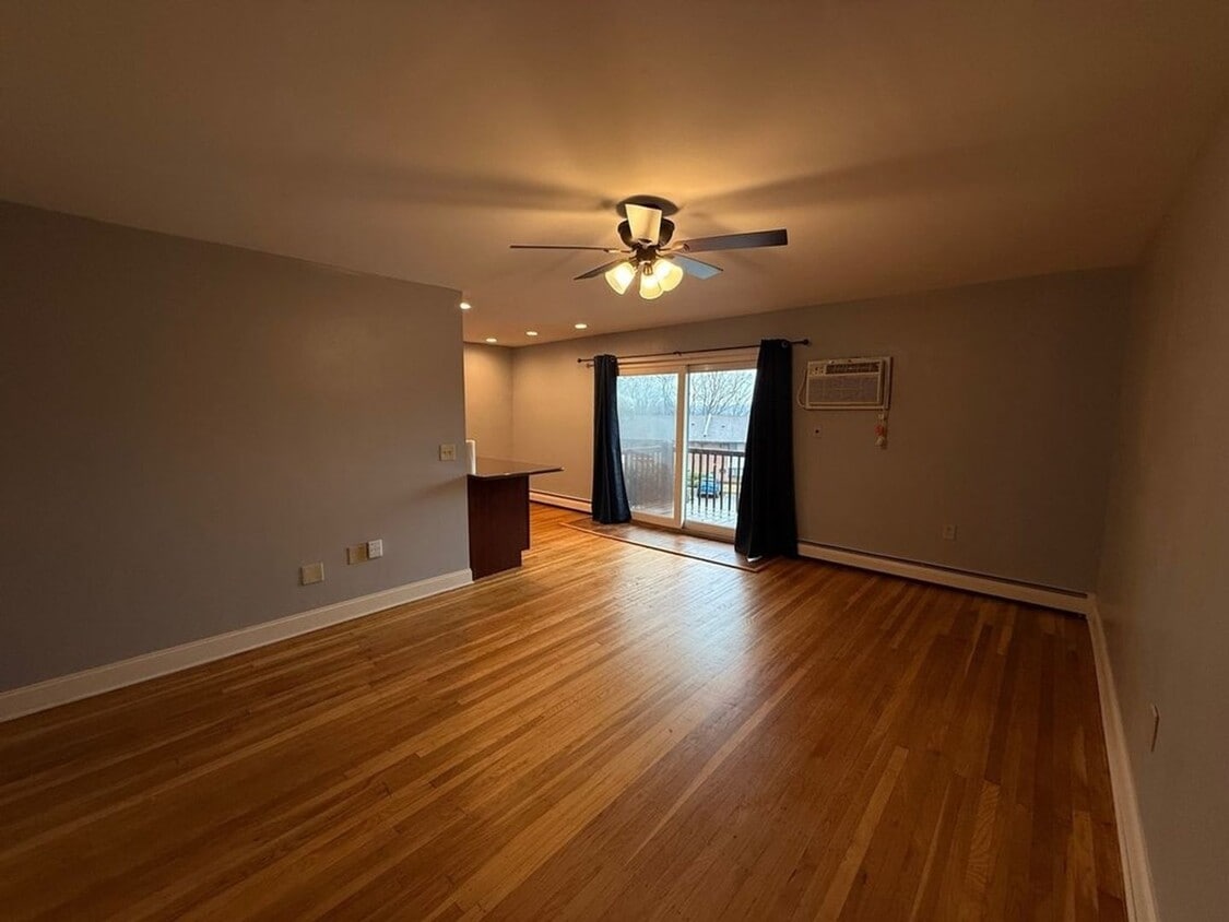 Primary Photo - Apartament in Media