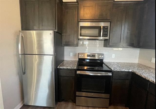 Foto del edificio - 8605 Ellis Dr