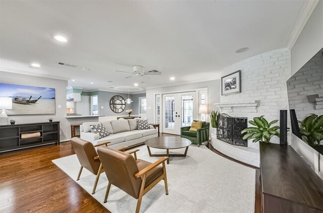 Building Photo - 5006 Shady Nook Ct