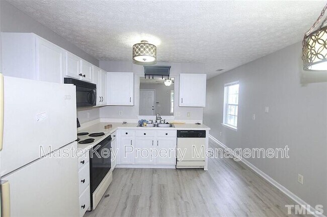 Foto del edificio - 2204 Springhill Ave
