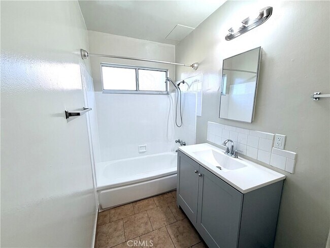 Foto del edificio - 15247 Acre St