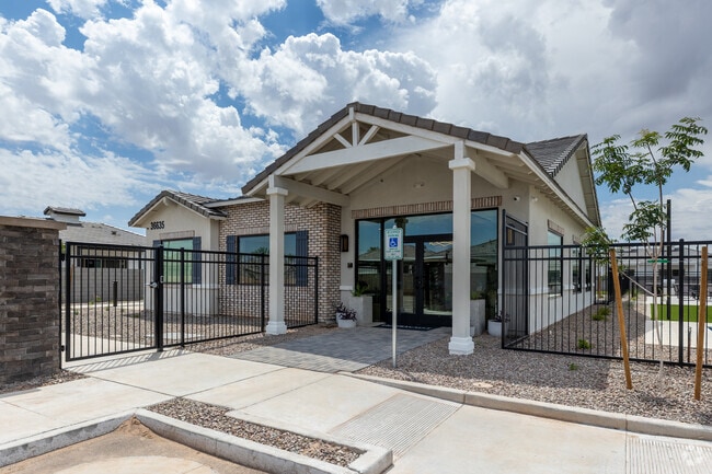 Leasing Office - Honeycutt Run