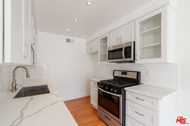 Building Photo - 4238 Whitsett Ave