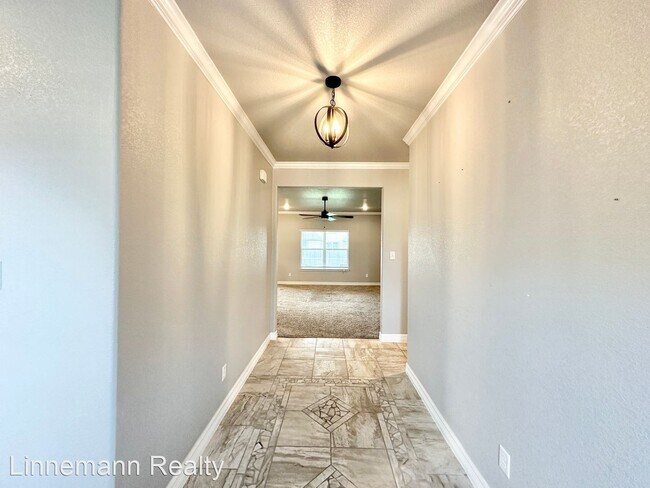 Foto del edificio - 4 br, 2 bath House - 904 Holliday Drive