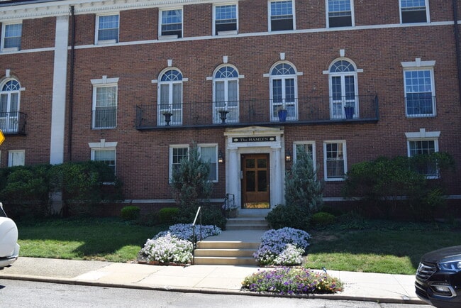 Foto del edificio - 103 W 39th St