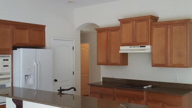 Foto del edificio - 6647 Greengrove Blvd.