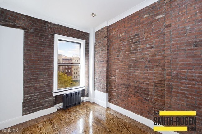 Building Photo - 601 Hudson St