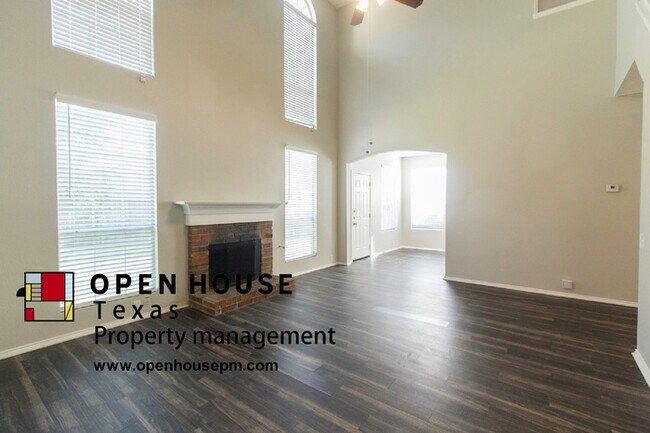 Building Photo - 3404 Ivy Glen Dr, McKinney