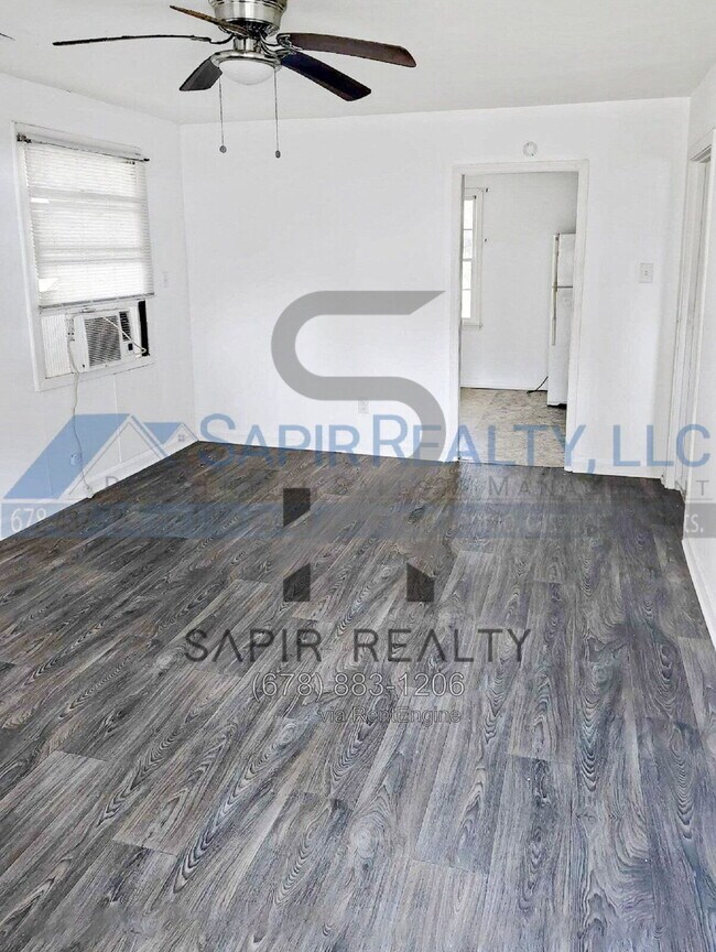 Building Photo - 3974 Spencer Cir