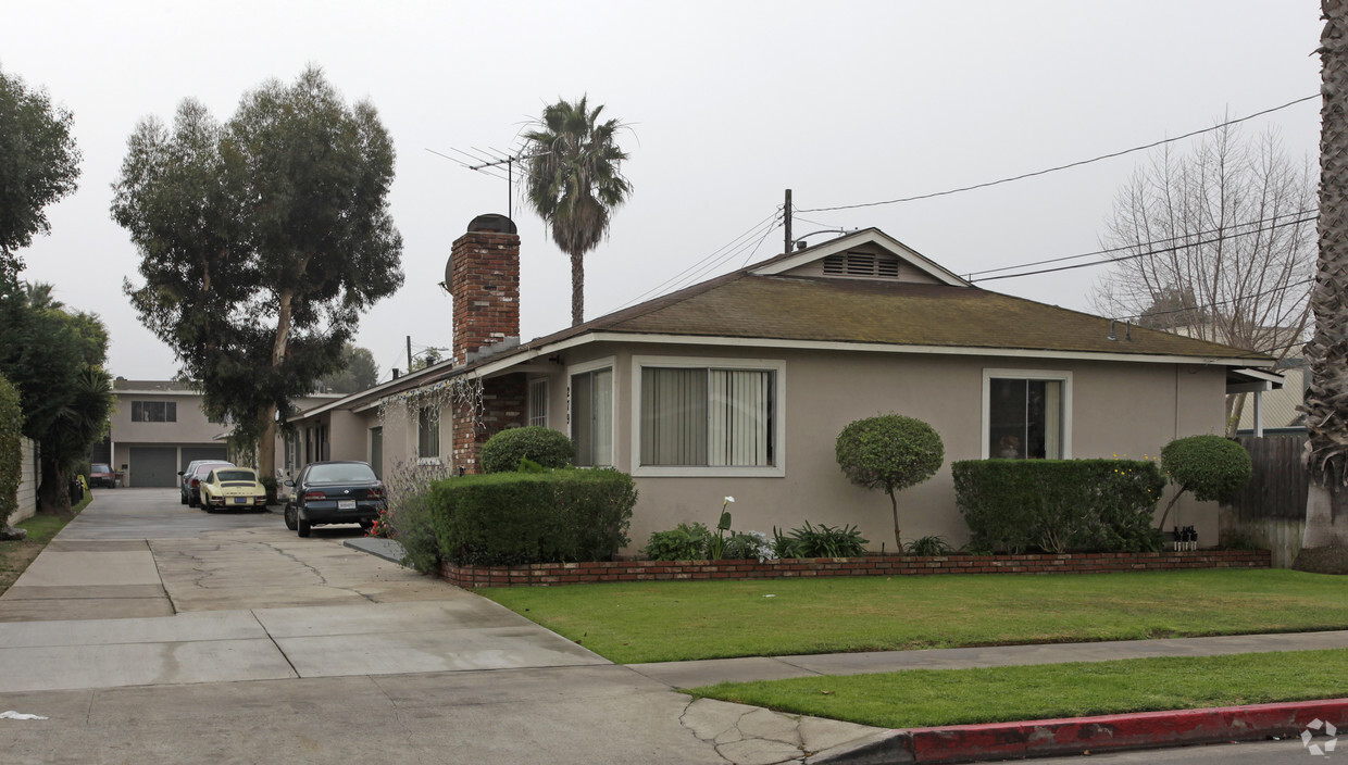 Primary Photo - 279 W Wilson St