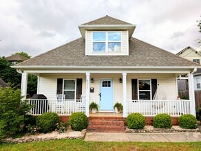 Building Photo - 422 Katonah Ave