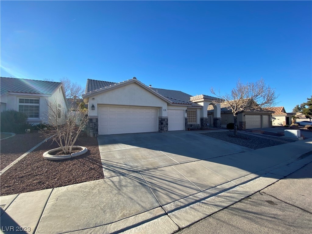 235 Oxford Cloth Ct, Henderson, NV 89074 House Rental in Henderson
