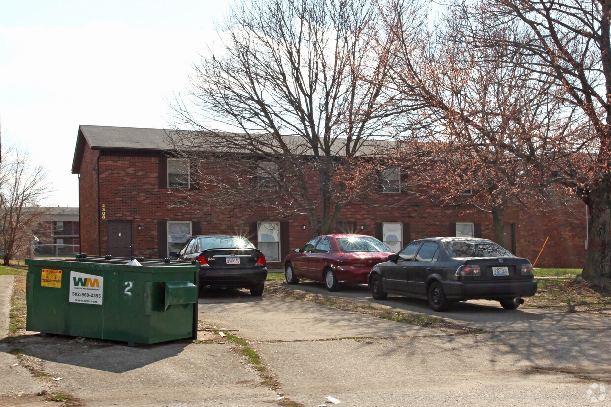 Foto del edificio - 4308 Norfolk Dr