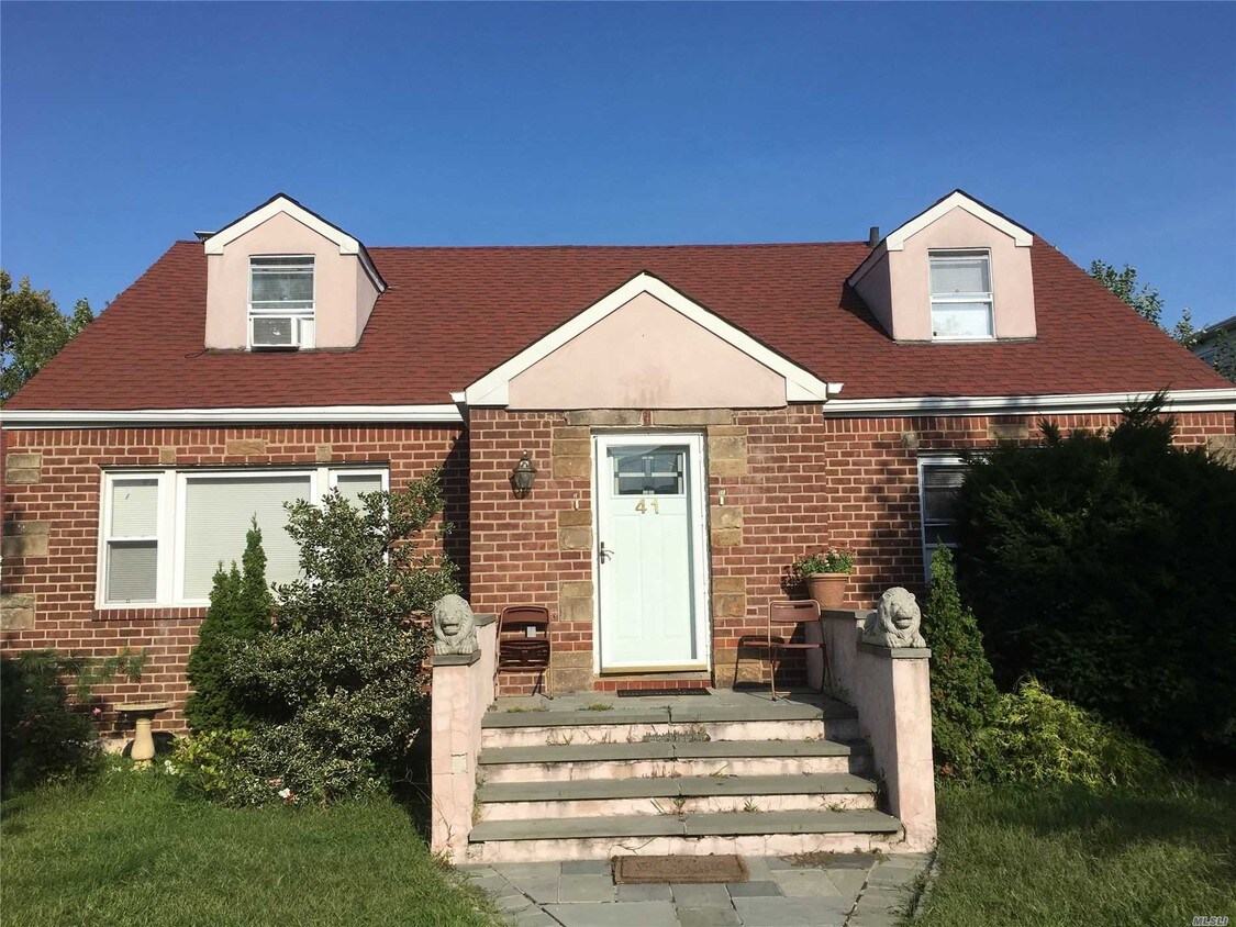 Primary Photo - 41 Ostend Rd