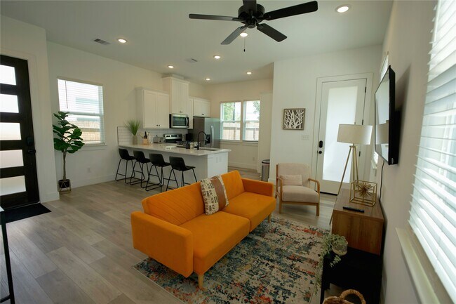 Foto del edificio - 8703 Wileyvale Rd