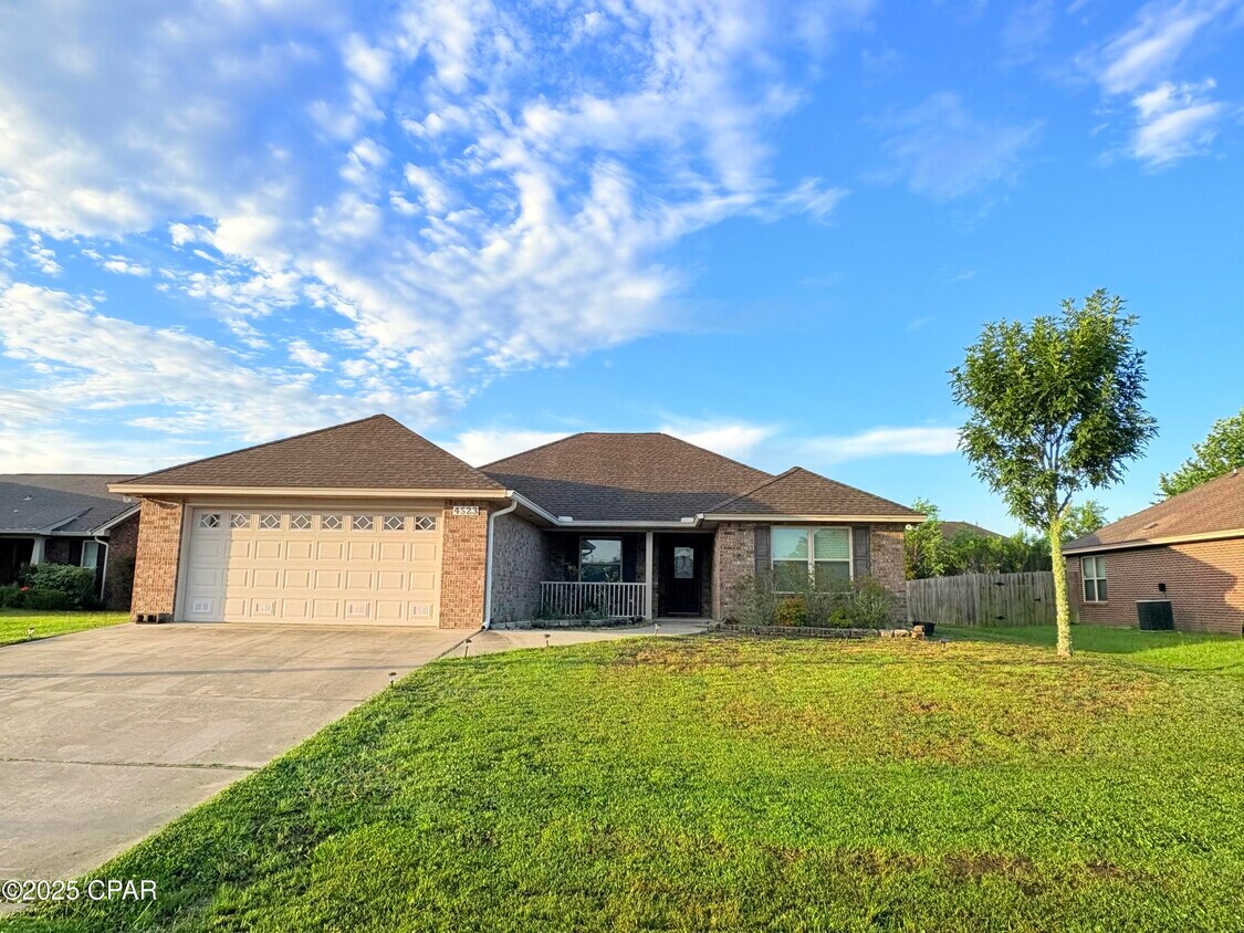 Primary Photo - 4523 Bylsma Cir