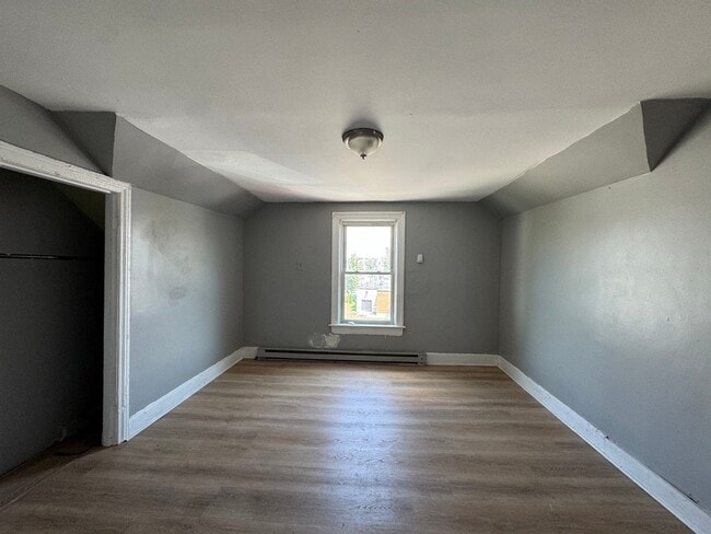 Building Photo - 508 Chalkstone Ave