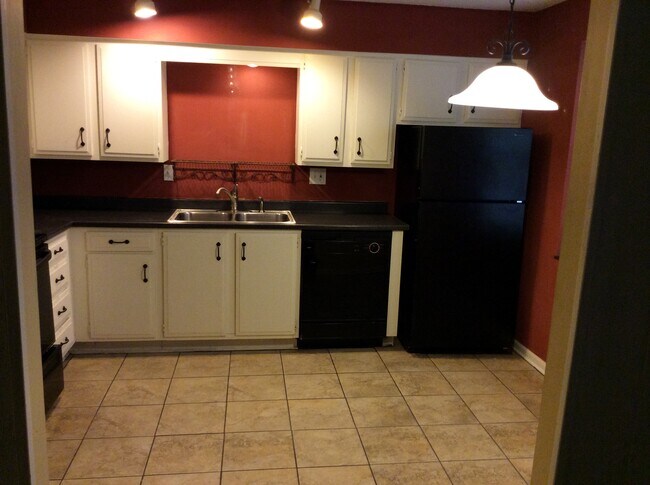 Kitchen - 7034 Woodson Rd