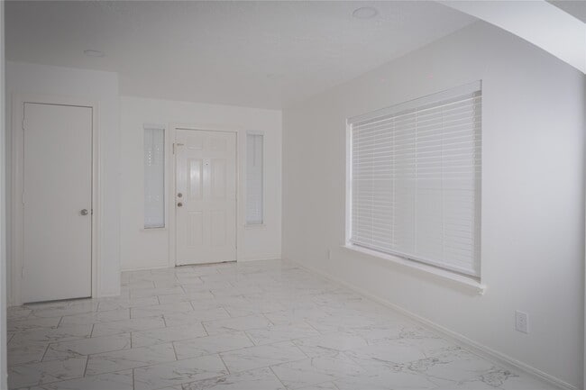 Foto del edificio - 3807 Gardenia Bend