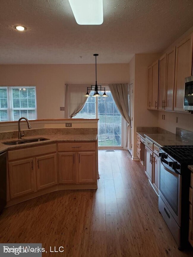 Building Photo - 3 br, 2.5 bath House - 2042 Mardic Dr