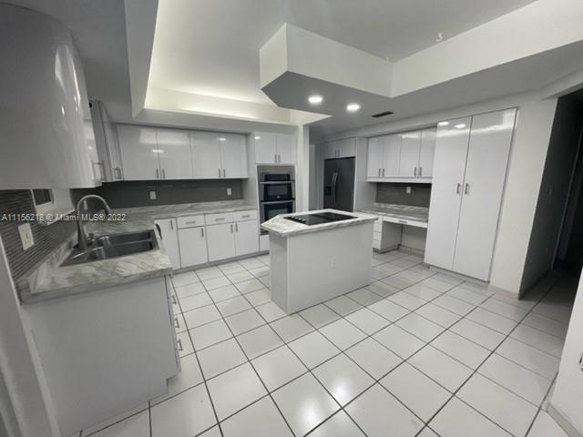 Foto del edificio - 6780 SW 69th Ave