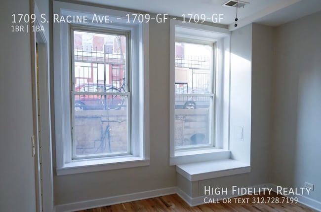 Building Photo - 1709 S Racine Ave