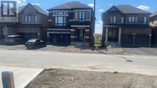 Building Photo - 44 Blackburn St