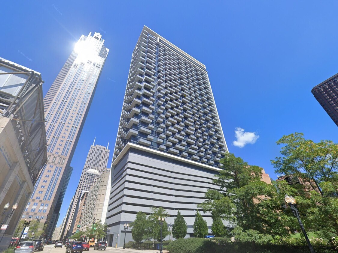 Exterior - 235 W Van Buren St