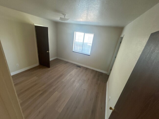 Foto del edificio - 942 Ralston St