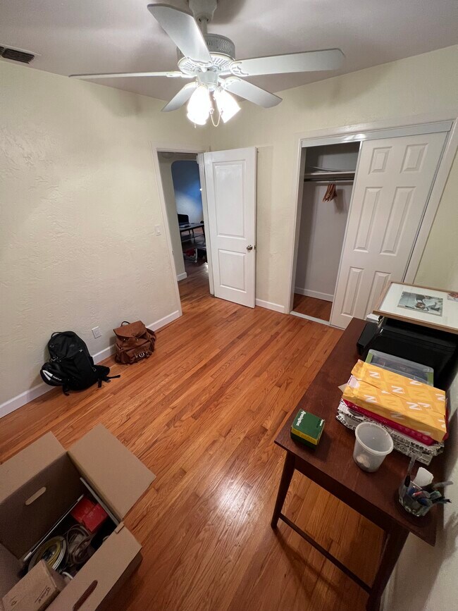 1300 48th Ave N, Saint Petersburg, FL 33703 House for Rent in Saint