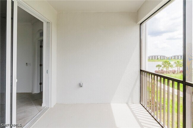 Foto del edificio - 5527 Double Eagle Cir