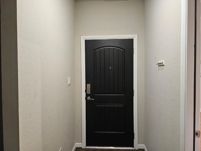 Building Photo - 7811 Tindarey Maple Trace