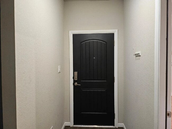 Foto del edificio - 7811 Tindarey Maple Trace