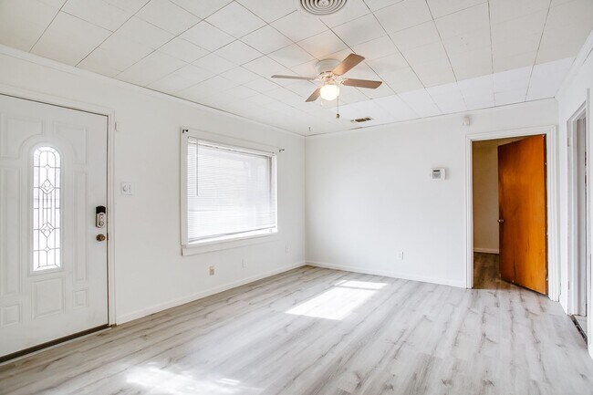Foto del edificio - Updated 3 bedroom, 1.5 bath!