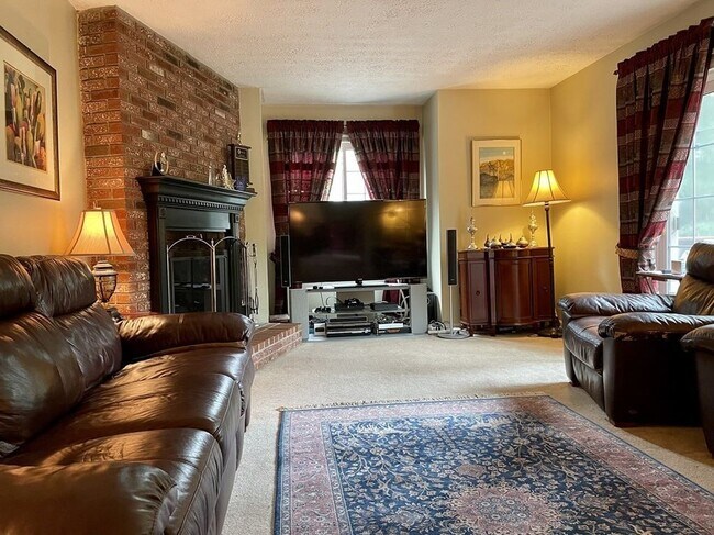 Foto del edificio - 114 Spyglass Hill Dr