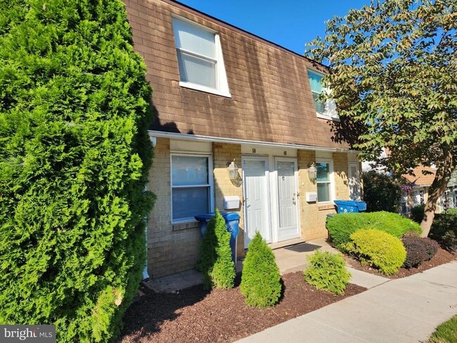 Foto del edificio - 50 Carroll View Ave