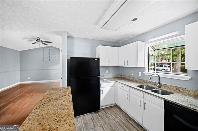 Foto del edificio - 408 Birch St