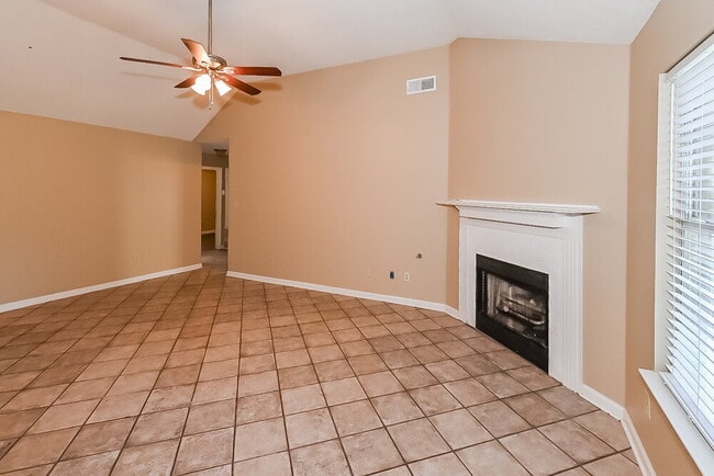 Foto del edificio - 6926 Ginwood Cove