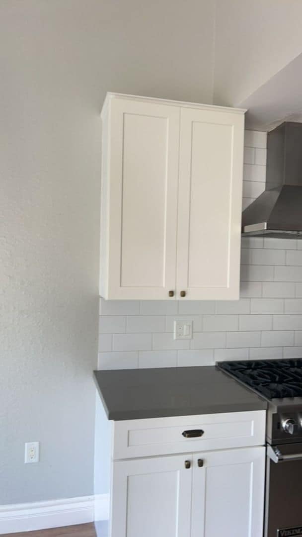 Building Photo - Beautiful Home Located in the very desirab...