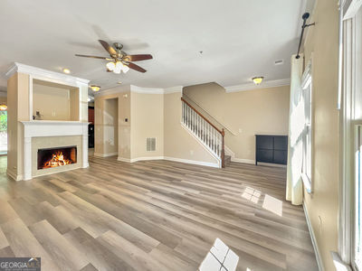 Foto del edificio - 1232 Harris Commons Pl