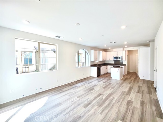 Building Photo - 2177 Willow Wisp