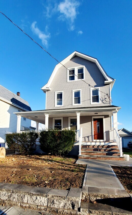 Foto principal - 218 Furman Pl