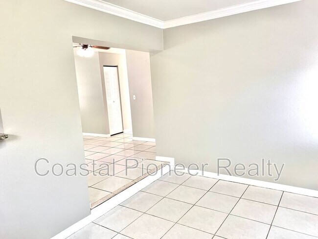 Foto del edificio - 8614 N 30th St