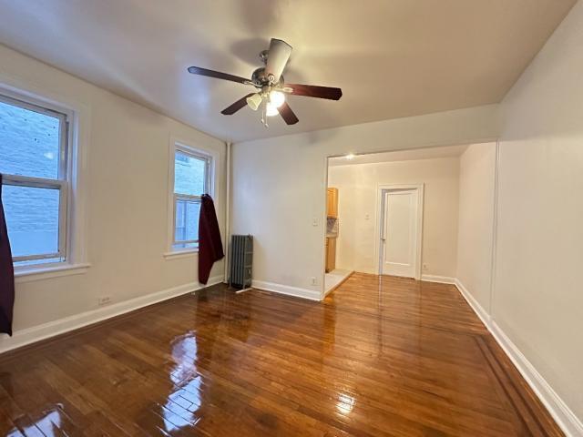 Foto del edificio - 1 bedroom in SUNNYSIDESunnyside NY 11104